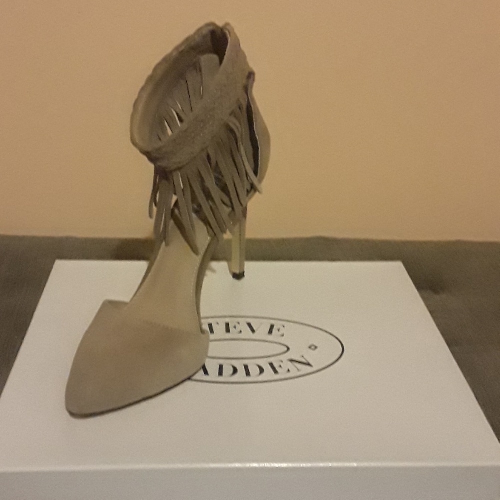 Shoes (WORN ONCE)
